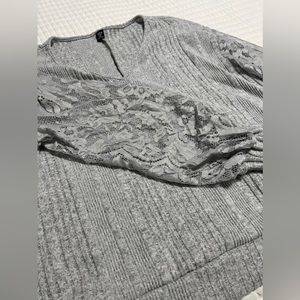 Grey lightweight swear with lace arms